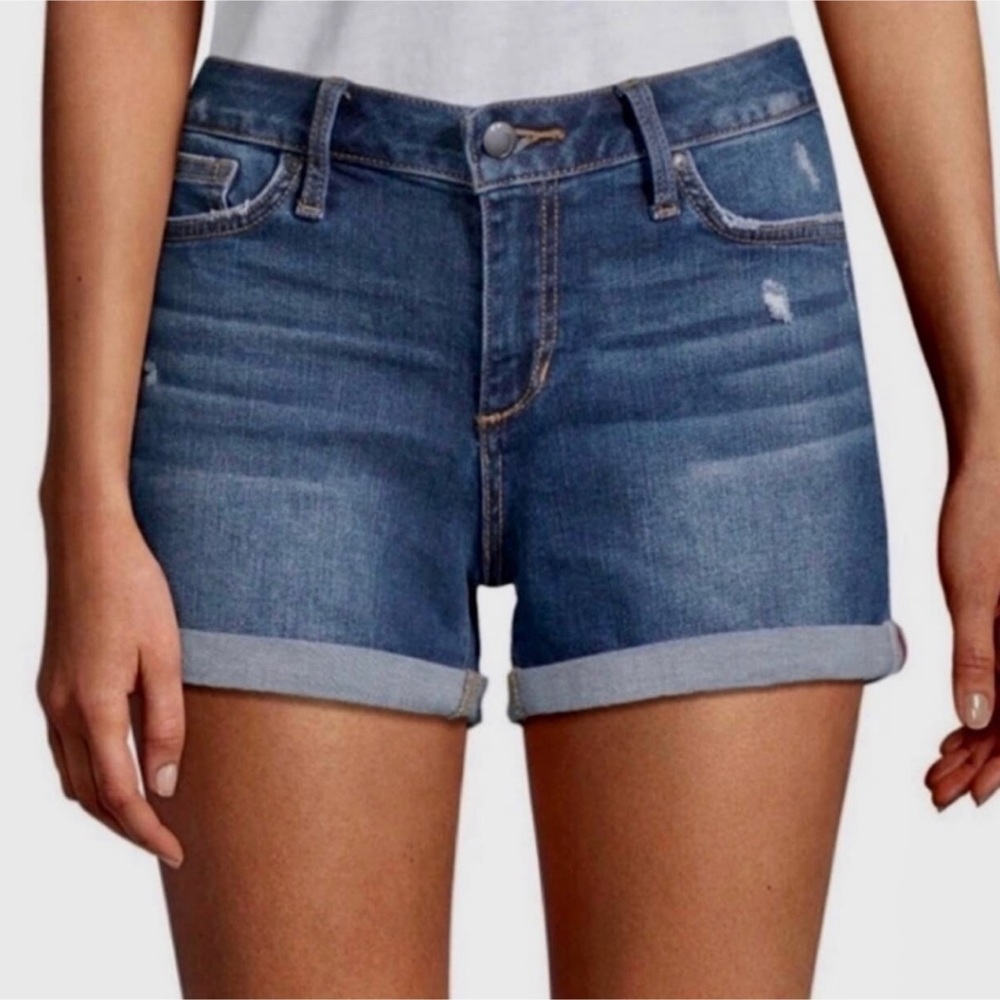 Hollister Low Rise Cuffed Dark Wash Shorts Size‎ 24 $44
